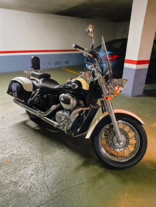 Honda Shadow 750 Deluxe