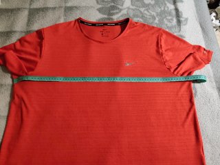 Camiseta Nike Dri-Fit Roja