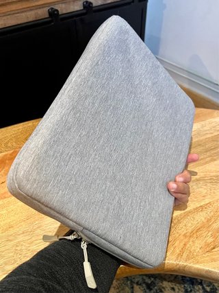 Funda Portátil Tomtoc 15” gris