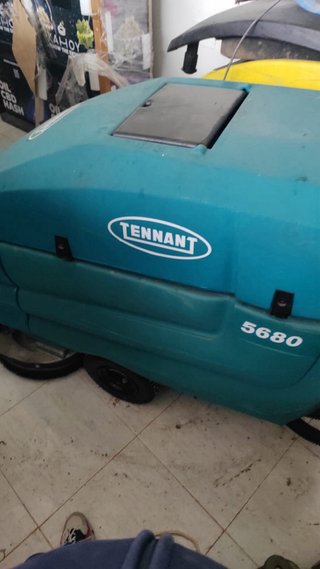 Máquina Fregadora Tennant T3 y Tenan 5680