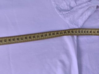Camiseta Yessica blanca mangas encaje. Ver medidas