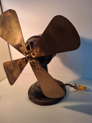 Ventilador Antiguo Bronce y Negro