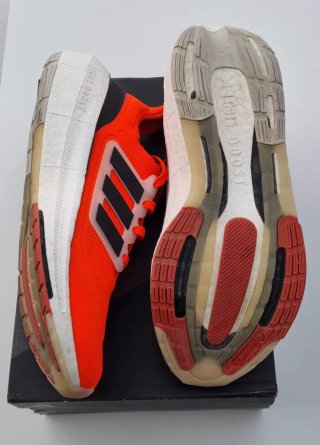 Adidas Ultraboost Light 44 2/3 Solar Red