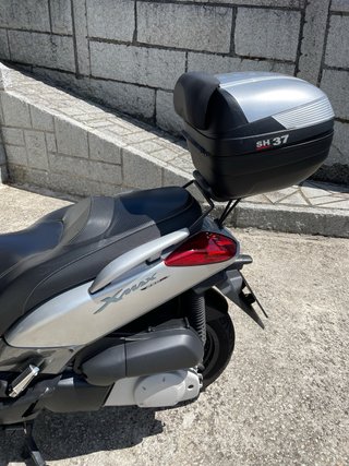 Yamaha Xmax 250 Maxi Scooter
