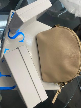 Bolso Guess Beige y Dorado Original
