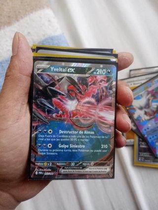 Varias cartas pokemon