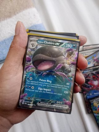 Varias cartas pokemon