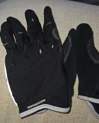 Casco Spiuk Tamera Ciclismo mas guantes Rockrider