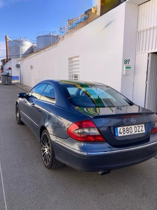 Mercedes-Benz  CLK 2004