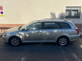 Toyota Avensis 2004