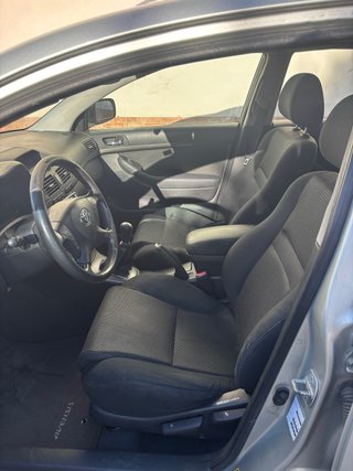 Toyota Avensis 2004