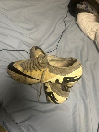 Botas de fútbol Nike Beige/Gris