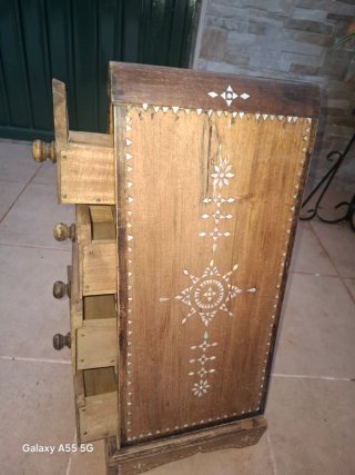 Mueble piramidal madera y metal