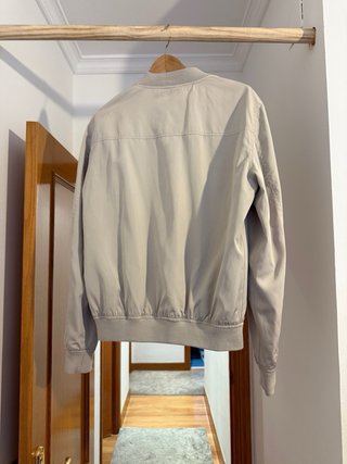 Chaqueta bomber beige chico