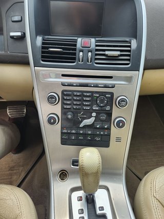 Volvo XC60 2009 en excelente estado