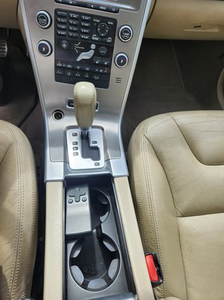 Volvo XC60 2009 en excelente estado
