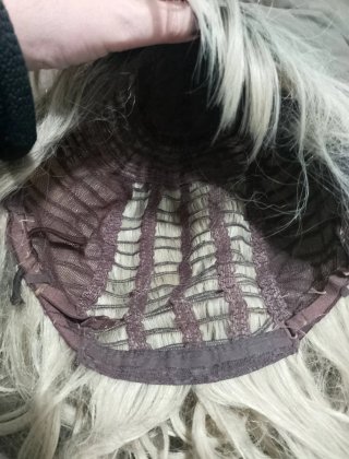 Peluca mujer rubia con mechas negras