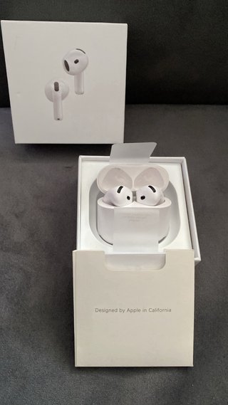 Airpods 4 con ANC