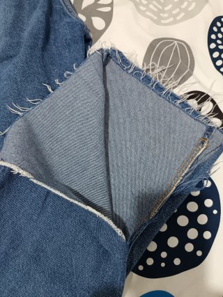 Pantalón vaquero Mango