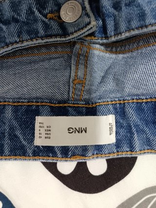 Pantalón vaquero Mango