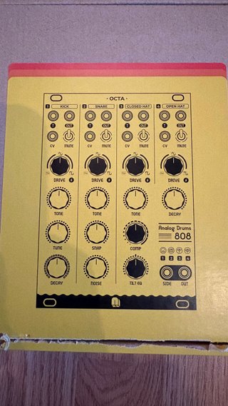 Nano Octa 808 - Módulo Eurorack Analogico