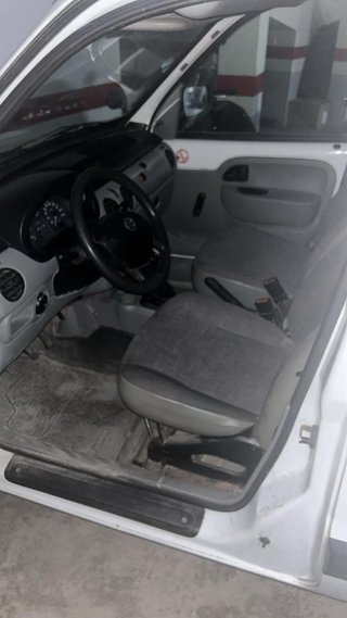 Furgoneta Nissan Kubistar con 75.000 Km. kangoo