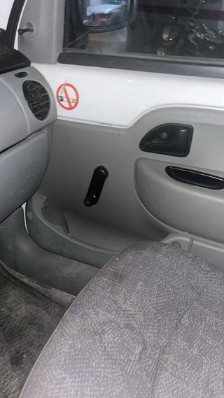 Furgoneta Nissan Kubistar con 75.000 Km. kangoo