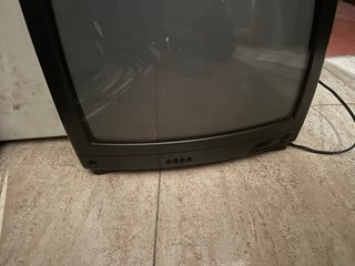 Televisor antiguo funcional No se cual es la marca