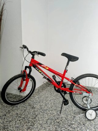 Bicicleta Infantil Roja .Poco Uso