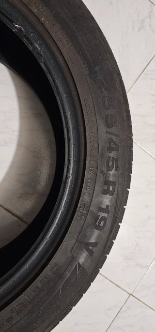 Neumático Continental Sport Contact 255/45 R19 100