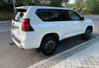 Toyota Land Cruiser 2021 + 12m Garantía oficial