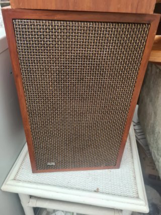 Altavoces Botter Beige y Marrón