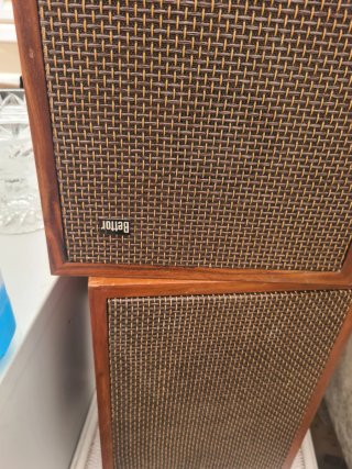 Altavoces Botter Beige y Marrón