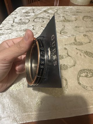 Pulsera Guess Negra y Dorada