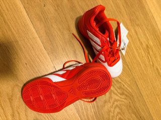 Zapatillas fútbol sala Adidas niño T28