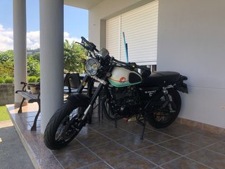 Mash Senty Five - Moto Naked