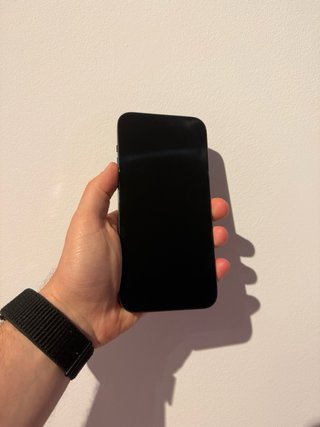 iPhone 14 Pro Max Morado