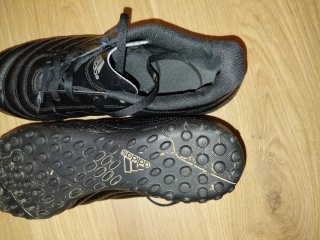 Botas de fútbol Adidas Negras Césped Artificial