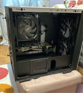 Case Mini PC Gaming Bianco con interni neri
