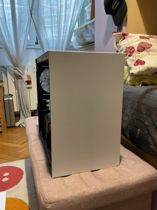 Case Mini PC Gaming Bianco con interni neri