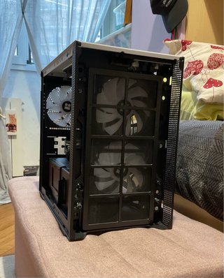 Case Mini PC Gaming Bianco con interni neri