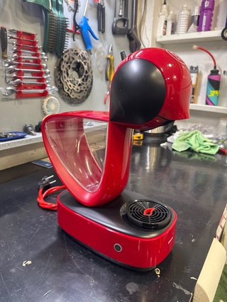 Cafetera Dolce Gusto Krups Roja