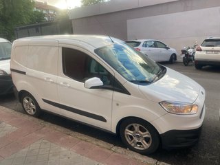 Ford Transit Courier 2018