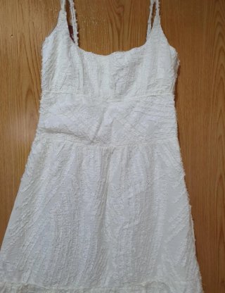 Vestido midi Zara