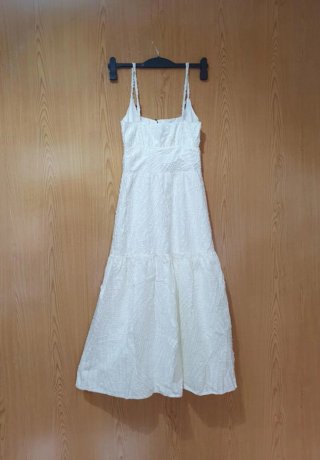 Vestido midi Zara