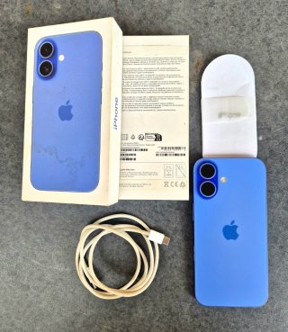 iPhone 16 Blu - Batteria 93% - Originale