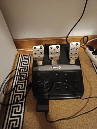 Volante Logitech G29 y Shifter