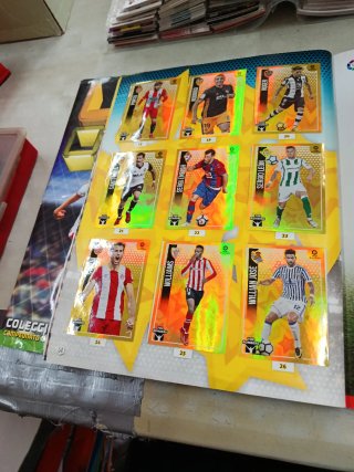 Álbum LaLiga Santander 2018-19 incompleta - leer