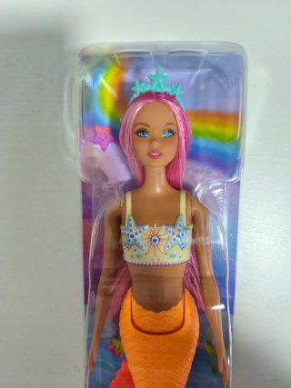 Barbie Sirena Cola Naranja