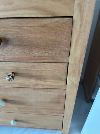 Cómoda de madera maciza